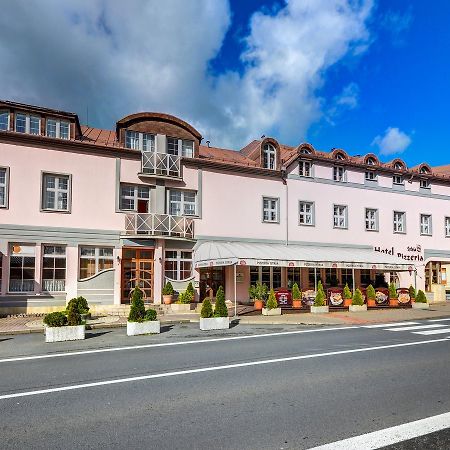 Hotel Pizzeria Istria Велке Лосіни Екстер'єр фото
