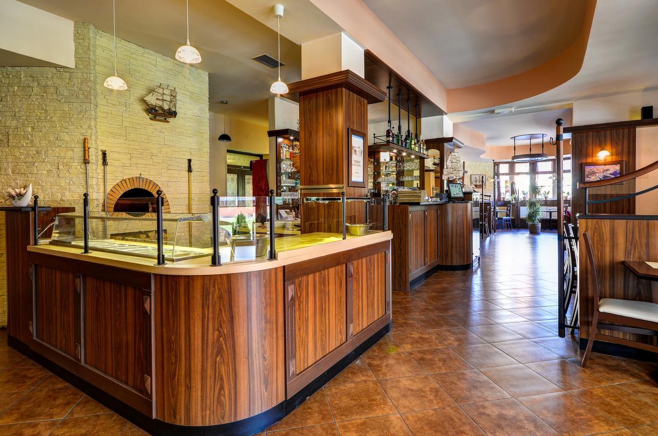 Hotel Pizzeria Istria Велке Лосіни Екстер'єр фото
